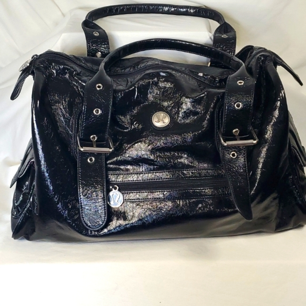 Lululemon Black Duffle/Travel Bag *Bonus Gift